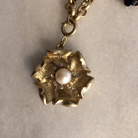 Vintage Stella and Dot Bee Charm Necklace - Picture 3 of 6